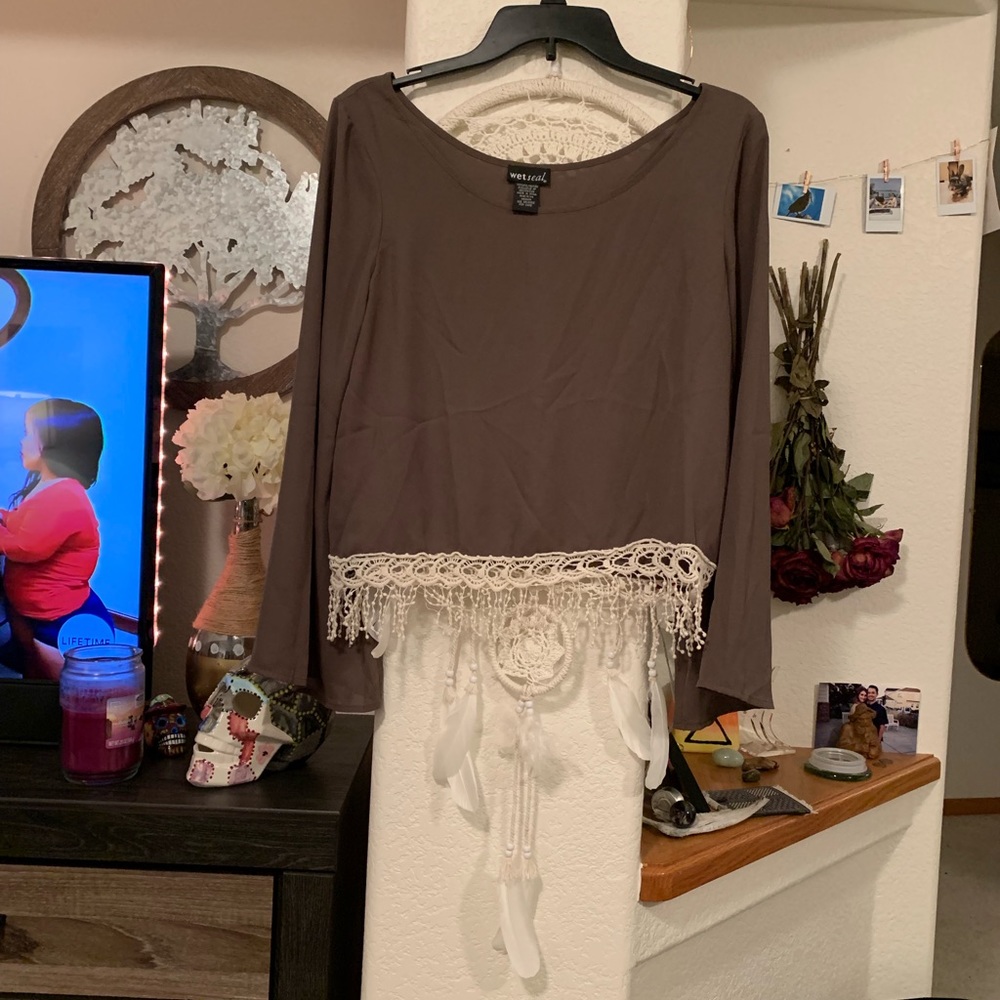 Bell sleeve crop top